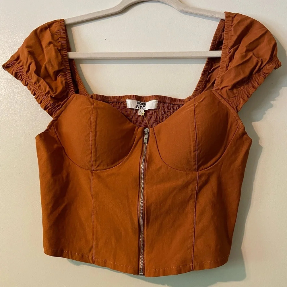 Madden NYC Front Zip Cap Sleeve Bra Cup Top Size Large